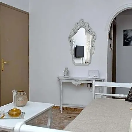Grandma's Elegant In Naxos Town Отель Naxos City